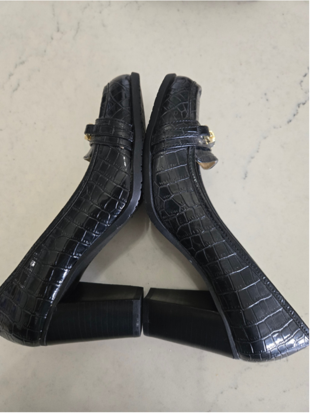 Bandolino Black Croc Embossed Patent Block Heeled Loafers Gold Horsebit Size 7 - Picture 8 of 8